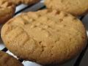 花生餅乾食譜做法-自製美味花生餅乾料理：花生餅乾風味香醇非凡比喔！