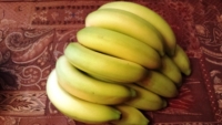香蕉的功效-香蕉營養價值高及吃香蕉的四大好處:香蕉富含VB有抗憂鬱症的功效！