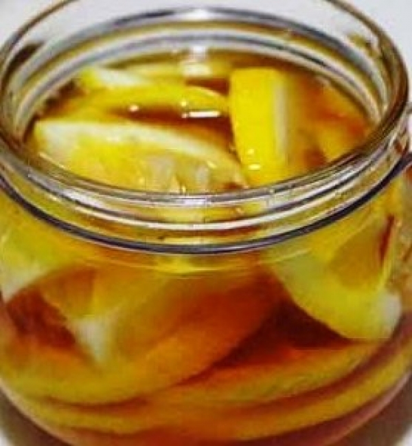 養生蜂蜜釀檸檬食譜做法-自製養生蜂蜜釀檸檬料理:喝蜂蜜檸檬水解熱排毒等六大好處!