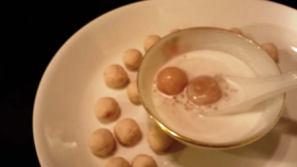 椰汁西米芋頭湯圓食譜做法-健康美味椰奶芋圓西米露做法料理秘決分享!