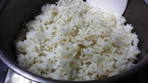 糙米藜麥飯食譜-養生糙米藜麥飯做法料理:糙米藜麥飯做法很適合想要魔鬼身材的女性食物!